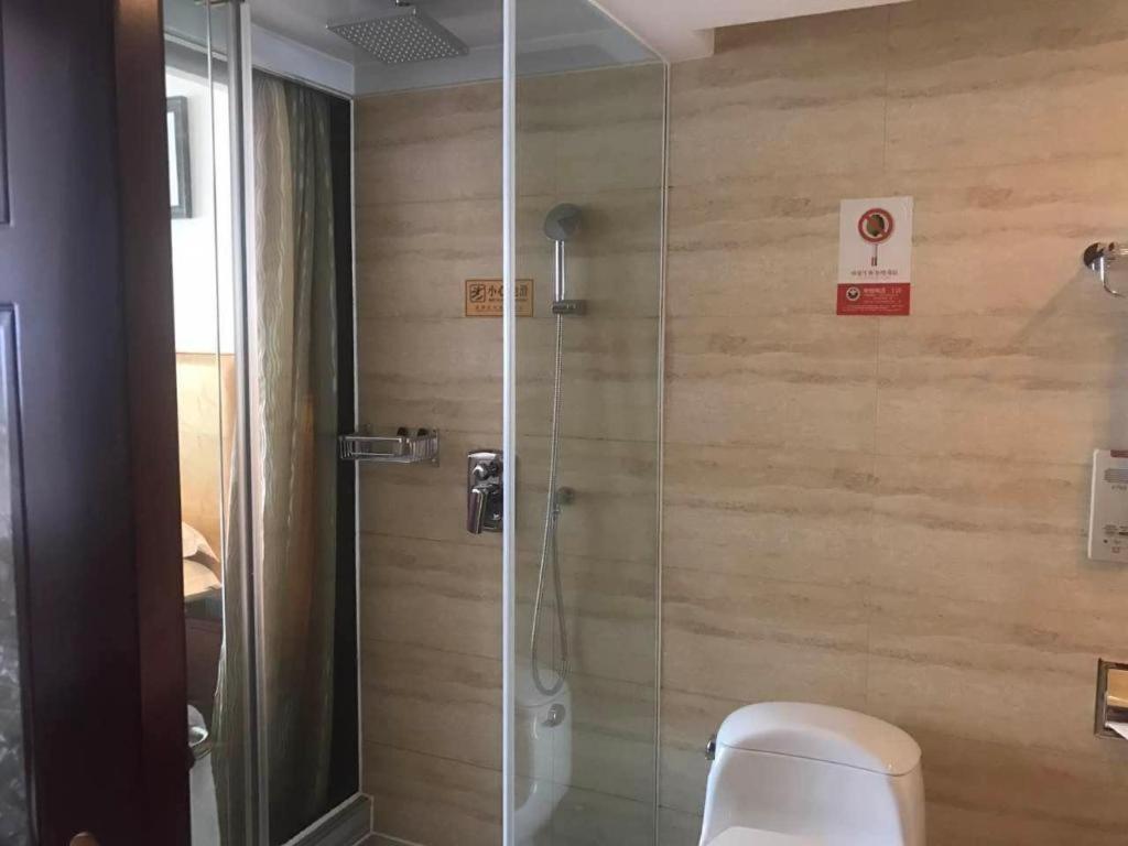 Maison New Century Hotel Ningbo Extérieur photo